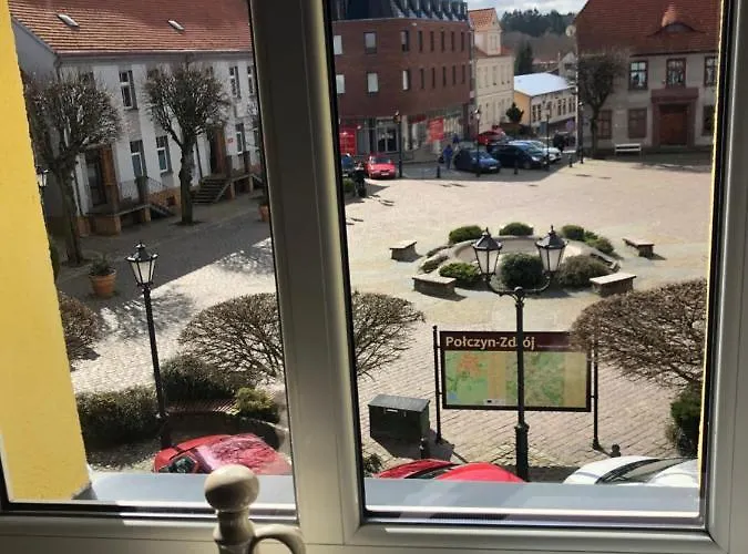 Przy Rynku 2 * Połczyn-Zdrój